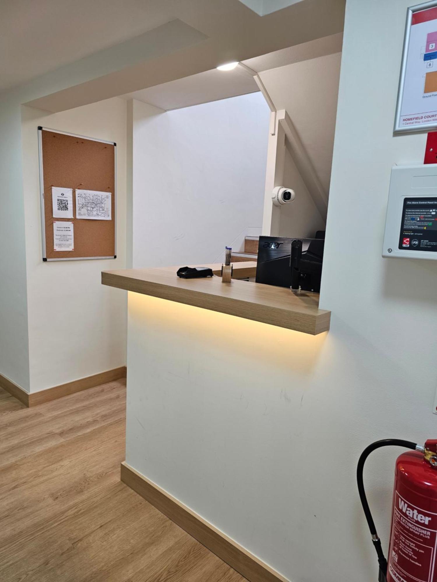 Homefield Lodge Londra Dış mekan fotoğraf